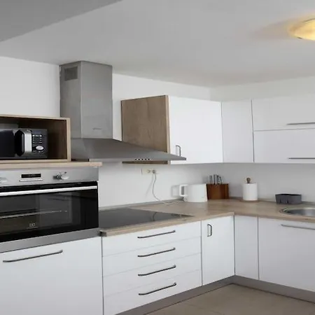 Andelka With Swimming Pool Apartman *