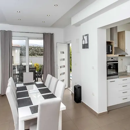 Andelka With Swimming Pool Split