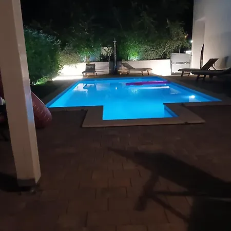 Andelka With Swimming Pool * Σπλιτ