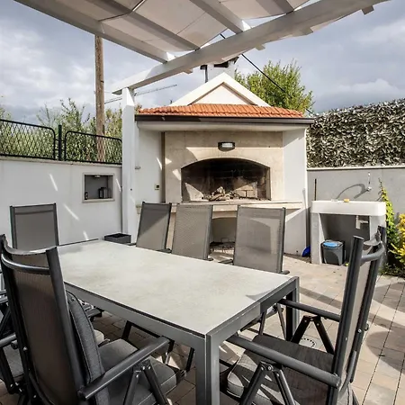 Andelka With Swimming Pool *