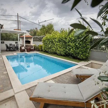 Andelka With Swimming Pool Split