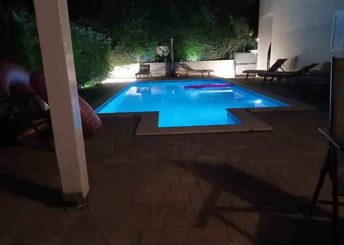 Andelka With Swimming Pool * Split