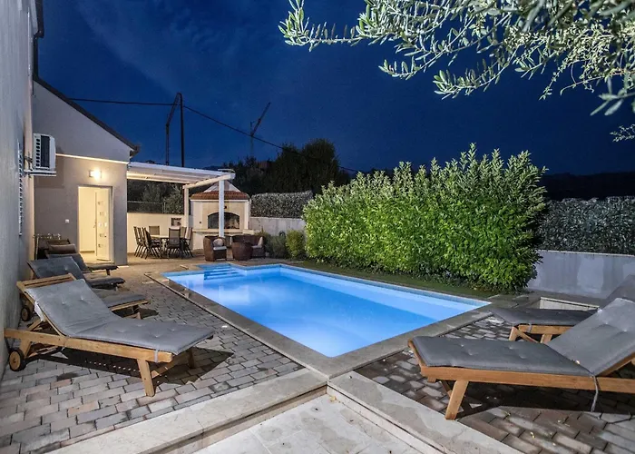 Apartament Andelka With Swimming Pool