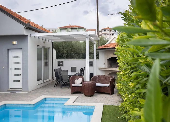 Andelka With Swimming Pool *